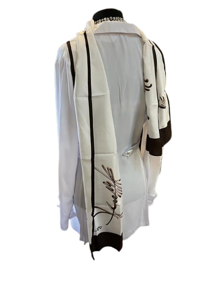 992CDCD6-1FA4-4E38-B7D8-071568E9CB3B